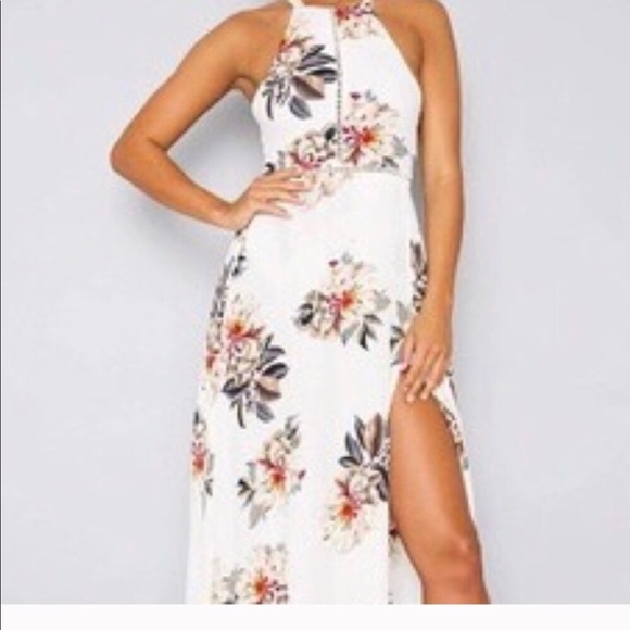 Dresses & Skirts - Host pick 💐 Beautiful floral dress